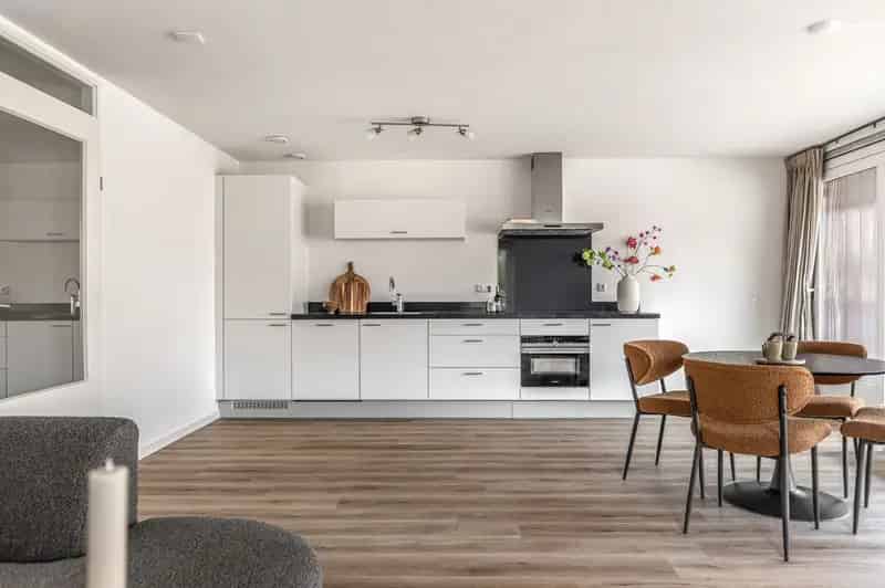 Modern appartement Hoofddorp: Instapklaar 3-kamer appartement nabij centrum
