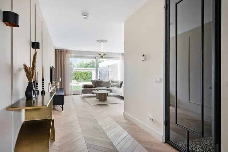 Huis te koop Oosterhout: Luxe 6-kamer woning