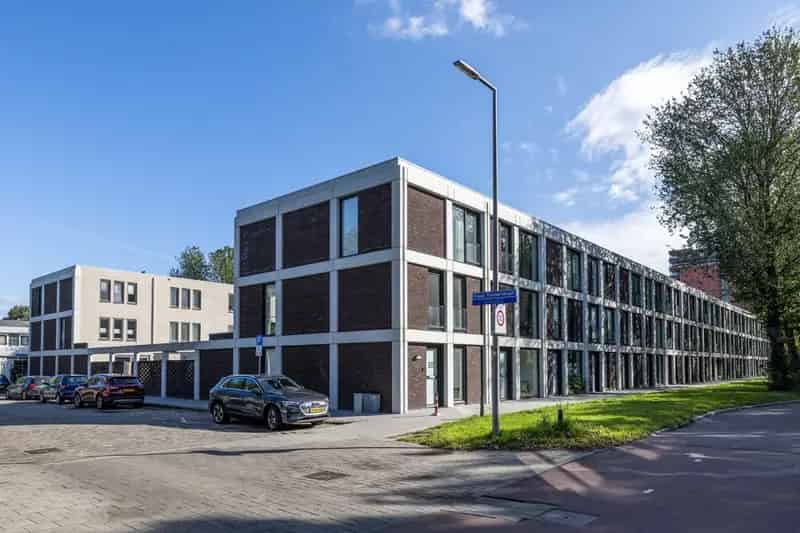 Huis te koop Rotterdam Prinsenlaan: Luxe 4 Slaapkamers, 2 Badkamers