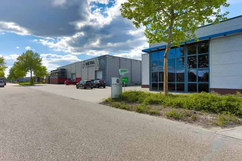 Kantoor Nijverdal | Zoek kantoren te koop: Energiestraat 23-01 7442 DA Nijverdal 