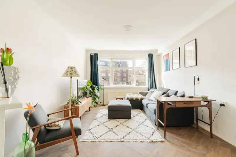 Amsterdam De Baarsjes: Ruime Bovenwoning 71m2 Eigen Grond