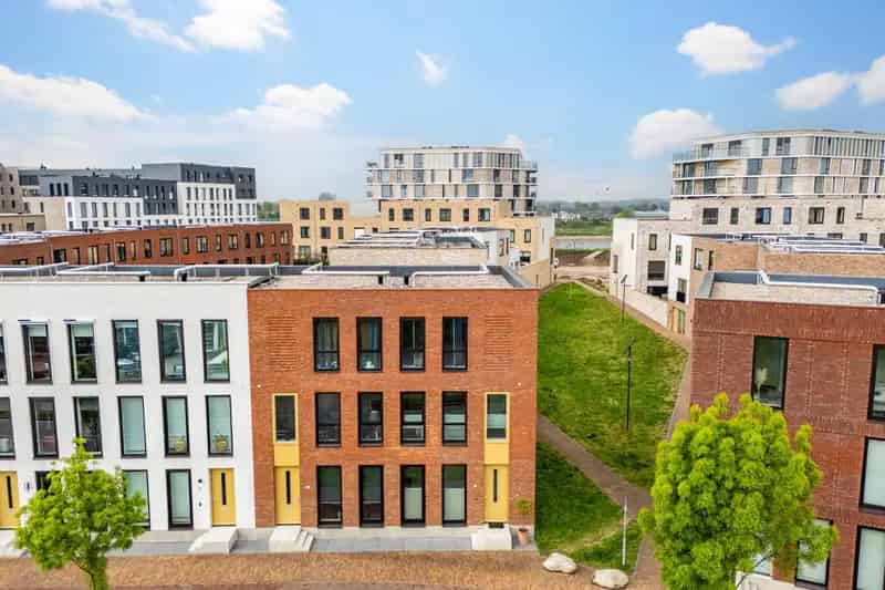 Duurzame Hoekwoning Zutphen 3 Slaapkamers Dakterras Garage