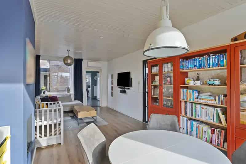 Jaren 30 woning Oss 4 slaapkamers moderne keuken badkamer