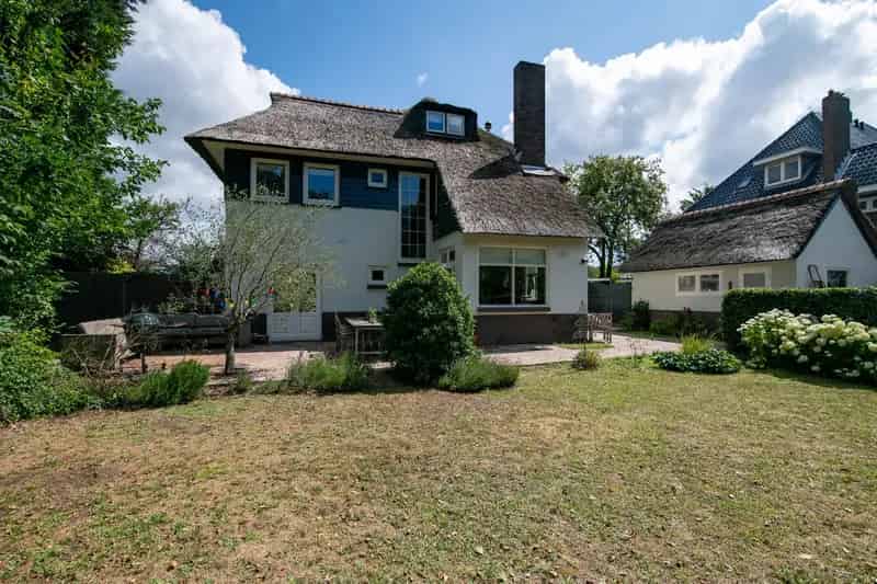 Huis te koop: Landhuis stijl villa 1933, 4 slaapkamers, grote tuin