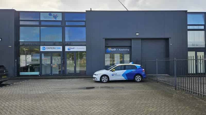 Bedrijfsunits te Koop 's-Hertogenbosch Rietvelden 5% Rendement