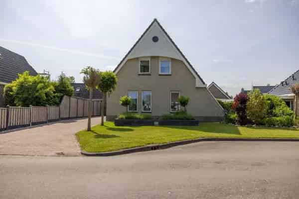 Moderne Vrijstaande Woning Surhuizum 3 Slaapkamers Garage