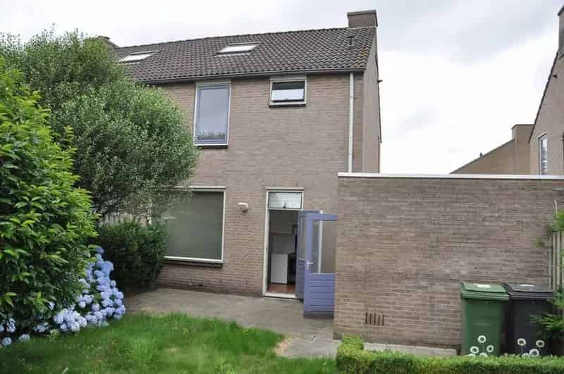 Gemeubileerde Tweekapper Blixembosch - 4 Kamers - Studenten en Werkmigranten