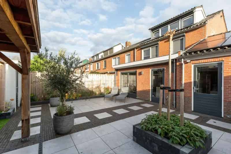 Huis Te Koop , 12, Marconistraat, Huizen, Noord-Holland