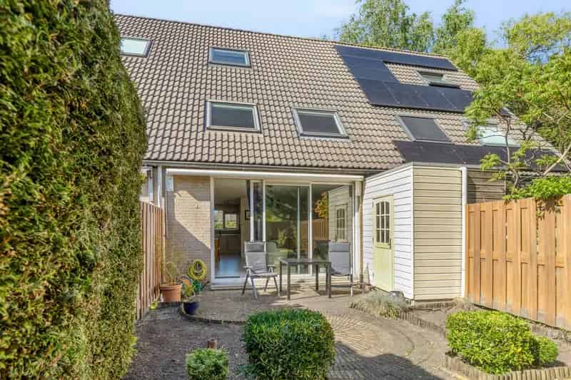 Een gezinswoning 5 kamers te Schollevaar