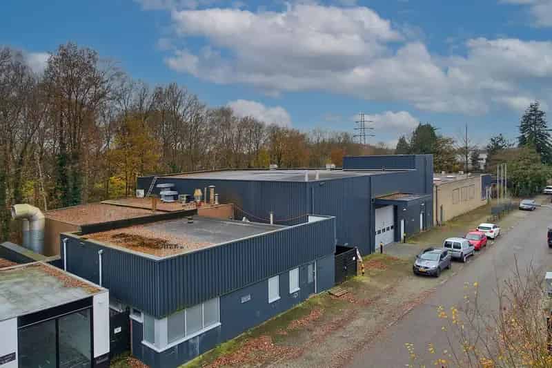 Bedrijfshal Enschede te Huur 2255m² Havengebied