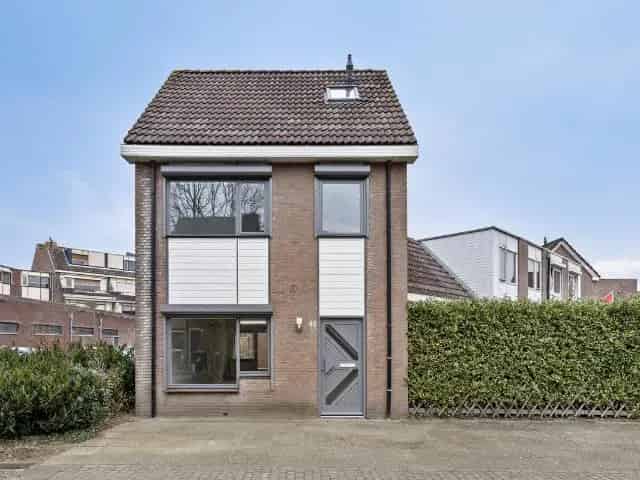 Ruime woning te koop Kortendijk 4 slaapkamers