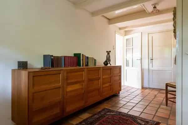 Woonboerderij 6 slaapkamers 2 badkamers ruim perceel privacy