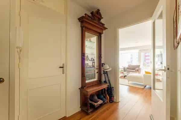 Te Huur: Ruim 2-kamer appartement Amsterdam Nieuw-West