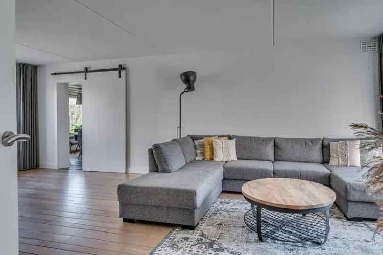 2 Onder 1 Kapwoning Sevenum - 4 Slaapkamers - Garage - Tuin