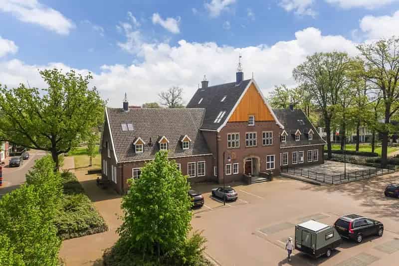 Kantoorruimte te huur Weerselo Gemeentehuis