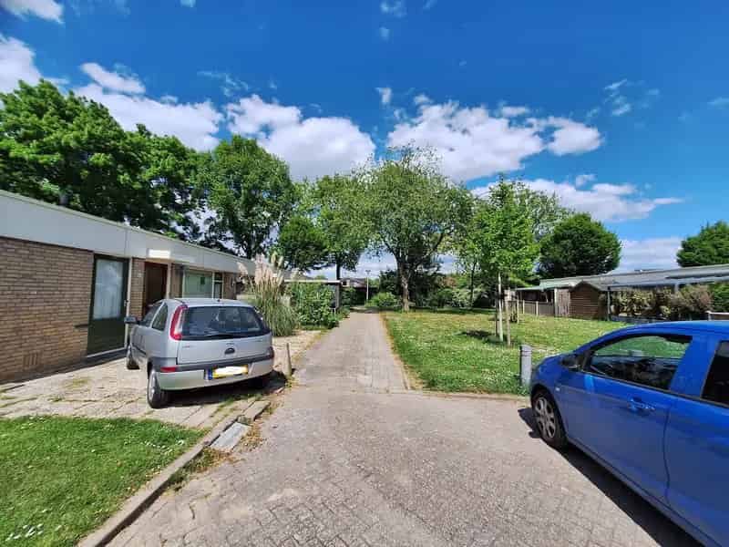 Gelijkvloerse Tussenwoning Lampeland 42 - Ideaal voor Ouderen