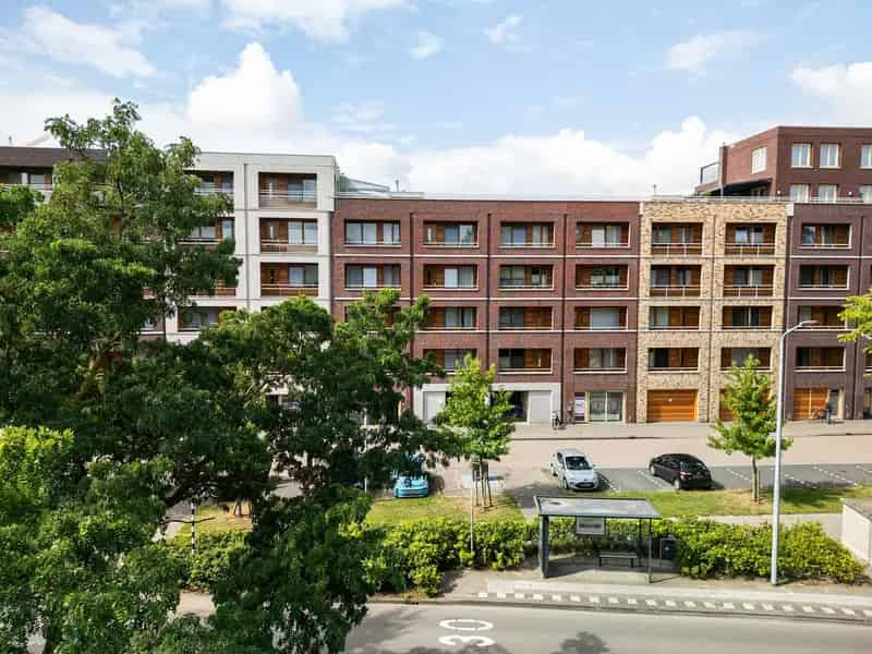 Luxe Appartement Hoofddorp  Eigen Parkeerplaats Ruim Terras