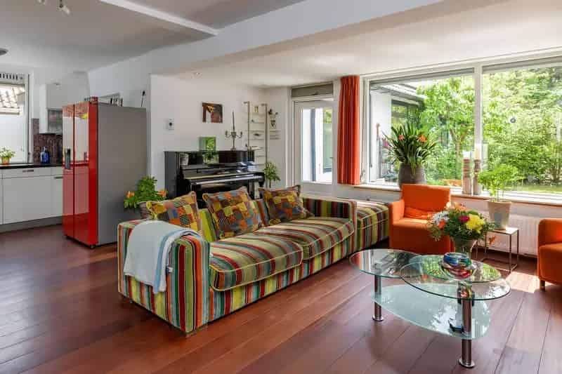 Vrijstaande woning Apeldoorn met praktijkruimte en tuin