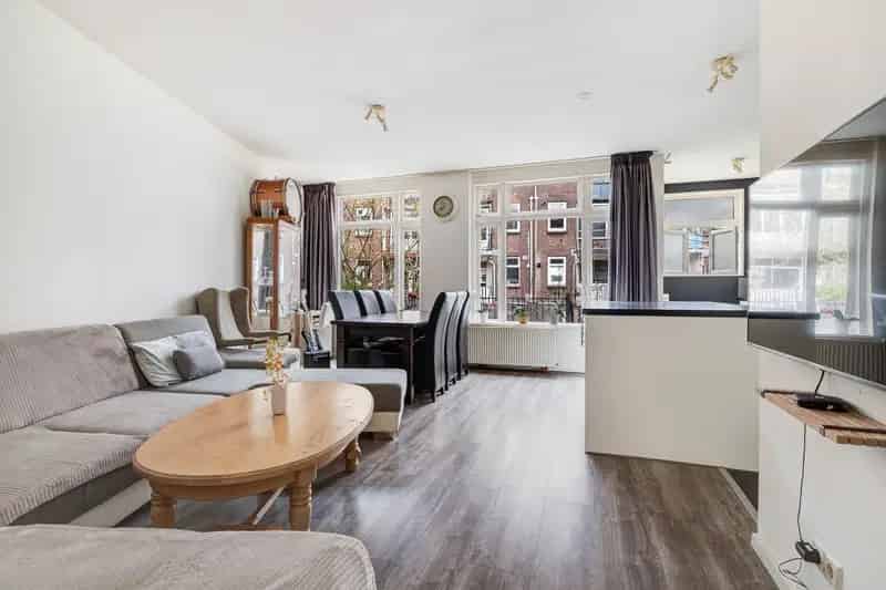 Jaren 30 Benedenwoning Schiedam Oost 3 slaapkamers  Royale Tuin