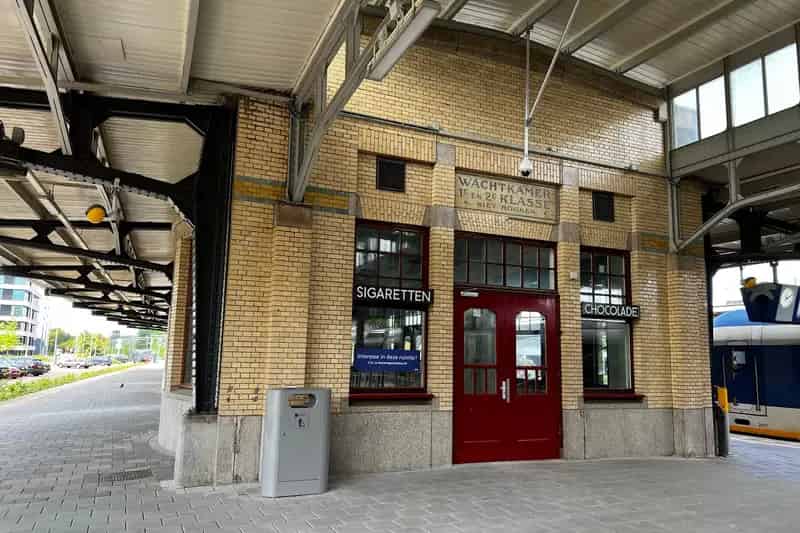 Winkel te Huur Station Naarden Bussum: 293m² Horecagelegenheid