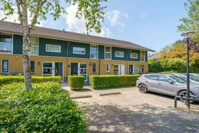 Huis te koop Almere: Instapklare 3 slaapkamer woning