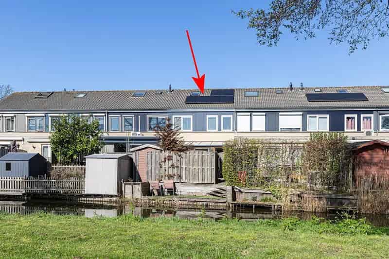 Eengezinswoning 4 slaapkamers tuin aan het water