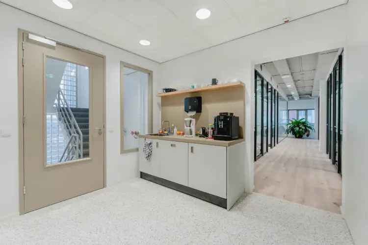 Kantoorruimte Amsterdam Joop Geesinkweg: Moderne Ruimte voor Start-ups en Bedrijven