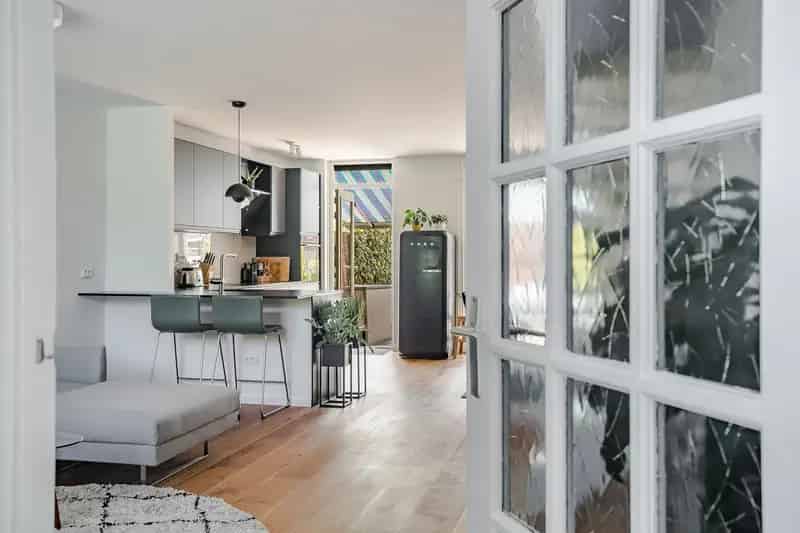 Huis te koop Landsmeer: Ruime woning aan het water