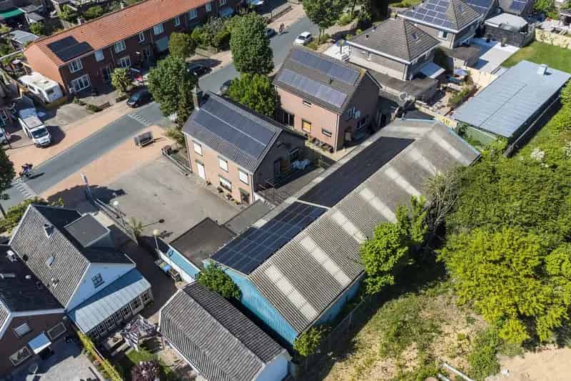 Bedrijfshal Tiel Grotebrugse Grintweg Ruime woning en loods te koop