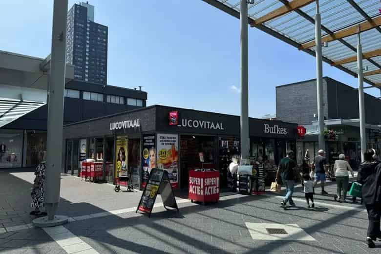 77 m2 Winkelruimte te Huur Eindhoven Winkelcentrum Woensel