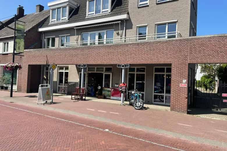 400 m2 Winkelruimte te Koop in Heeze Centrum