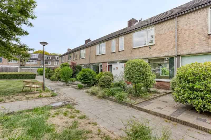 Huis te koop Etten Leur Ruime woning grote garage 3 slaapkamers
