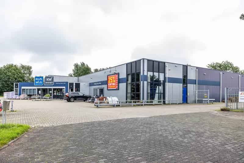 Bedrijfshal te Huur Haren 1412m²