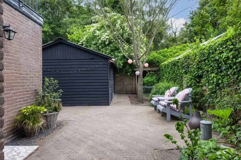 Tweekapper Apeldoorn: Sfeervol gerenoveerd met tuin en garage