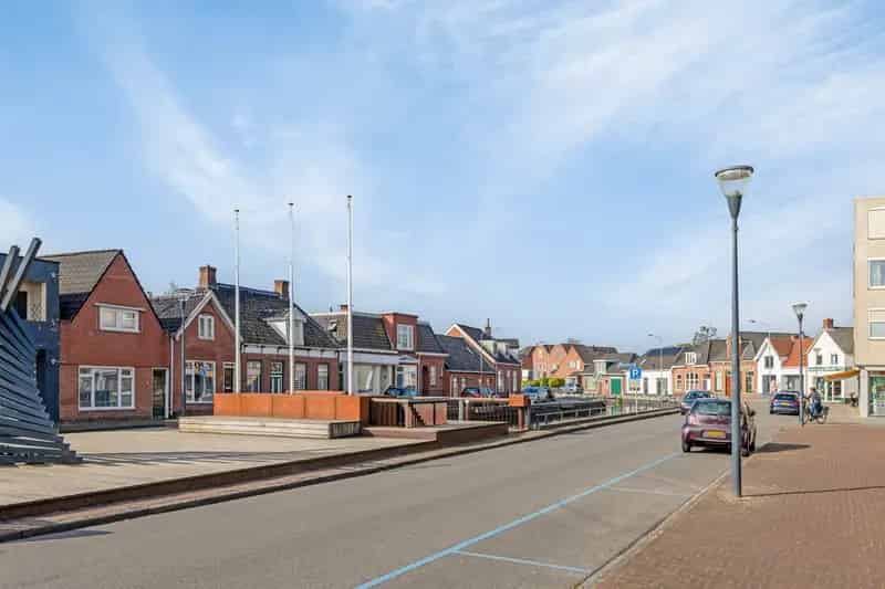 Kantoorruimte te huur of te koop in Leek centrum