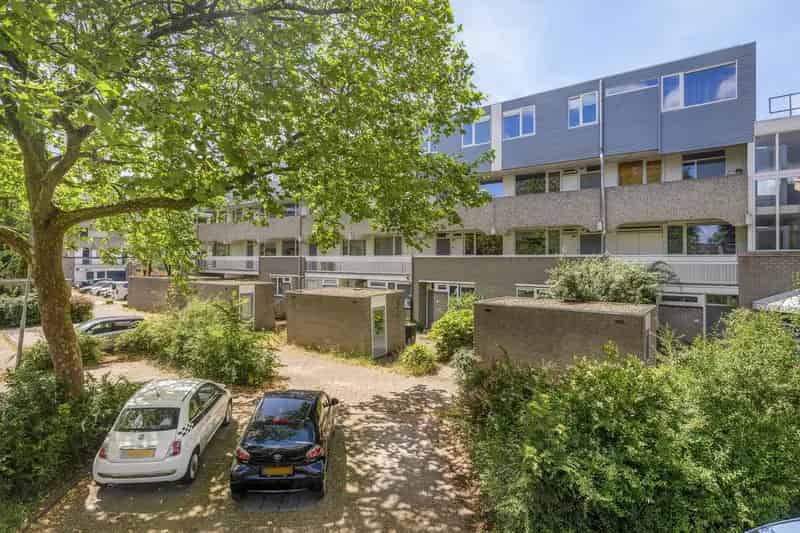 Gerenoveerd Appartement Zaandam 3 slaapkamers Ruim Balkon
