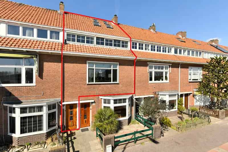 Appartement te koop Haarlem Spaarndamseweg: Ruim 3 Slaapkamers, Balkon en Open Haard