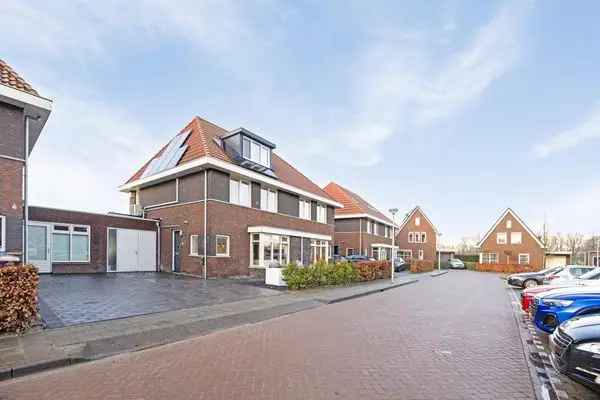 Moderne Energiezuinige 2-onder-1-kapwoning Steenbergen