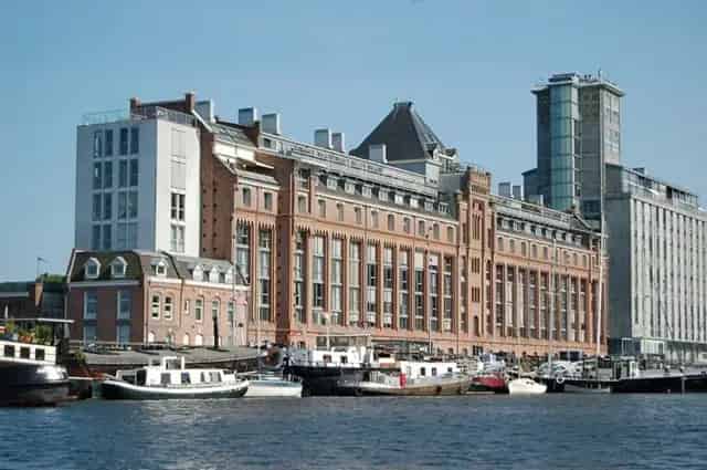 Amsterdam Bovenwoning 90m2 3 Kamers te Huur