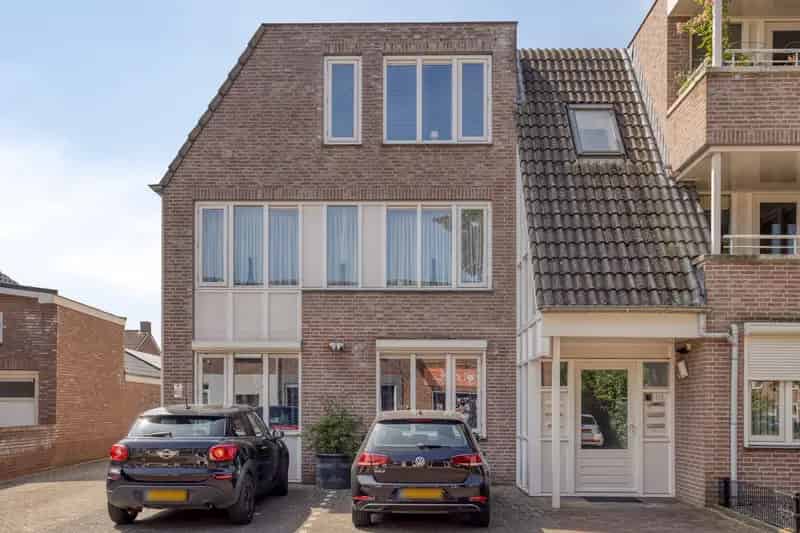 Appartement te koop Kerkdriel 3-kamer balkon garagebox