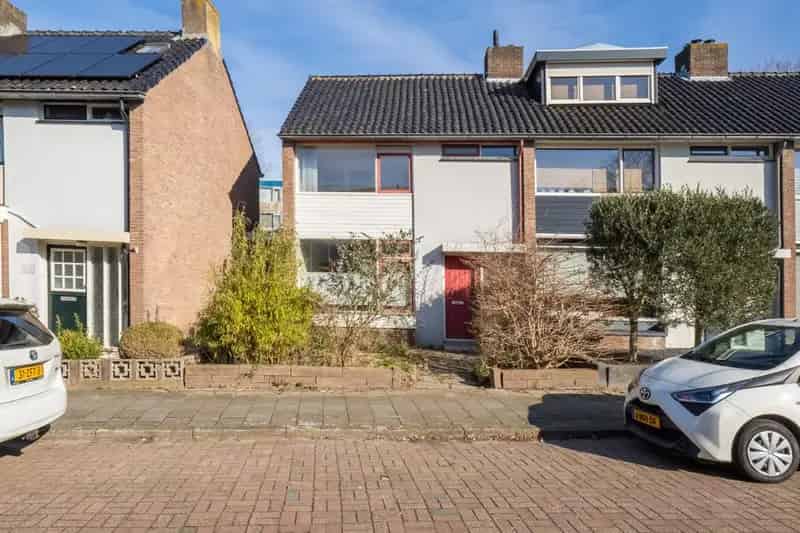 4 Slaapkamers Eindwoning Jutphaas Wijkersloot Ruime Garage