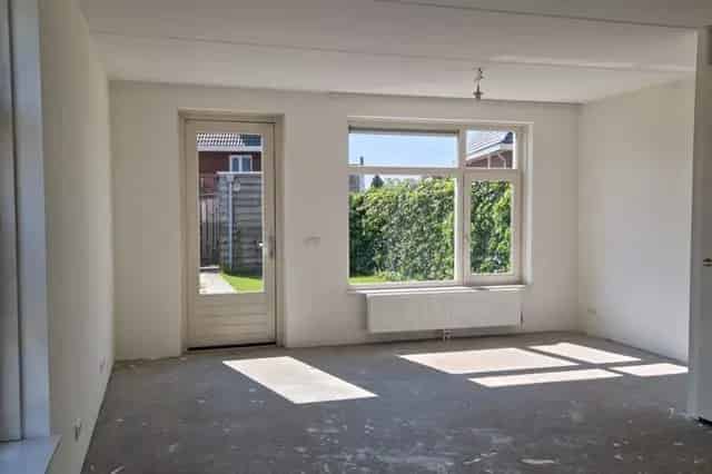 Ruime Hoekwoning 6 Kamers 118m2 Tuk
