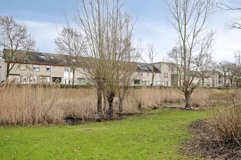 Woning te koop Maastricht Randwyck: Lichte woning met garage en tuin