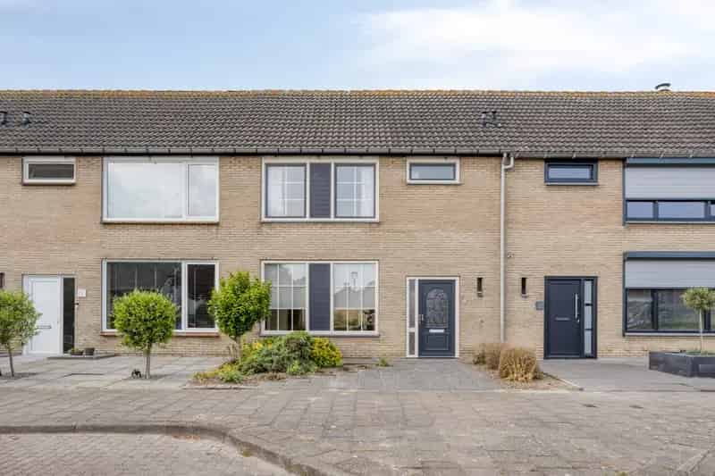Royale Tussenwoning Breskens 4 Slaapkamers Zuidtuin