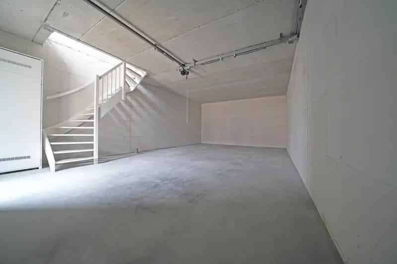 Bedrijfshal te koop Almere 120m²