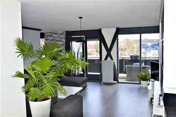 Ruim Maisonnette Appartement Helmond 102m2 Terras