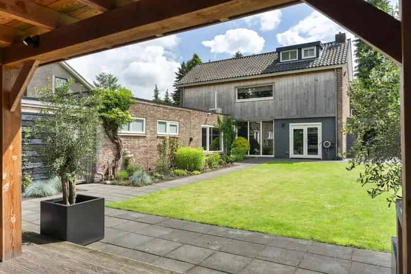 Vrijstaand Herenhuis Enschede Ruime Tuin Moderne Keuken 4 Slaapkamers