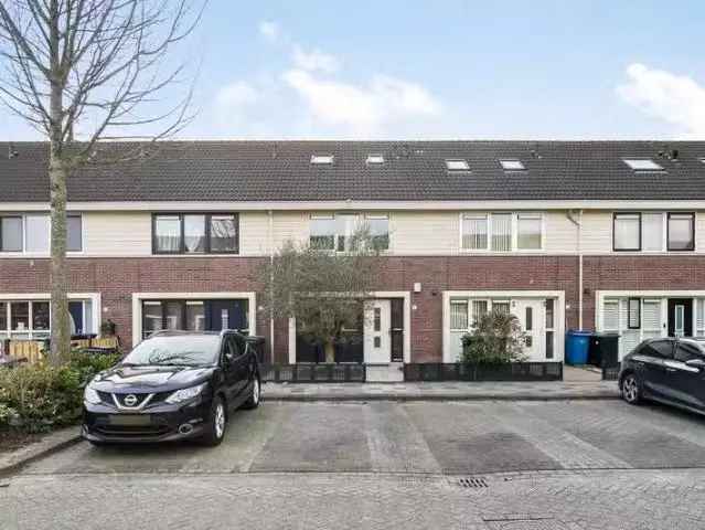 Moderne Tussenwoning Almere Literatuurwijk 4 slaapkamers