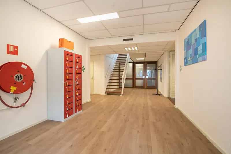 Kantoorruimte te koop Deurne 678m2