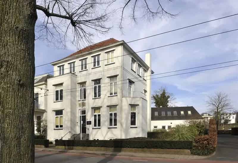 14 Kamers Studio's in Imposante Villa Nabij Artez Hogeschool